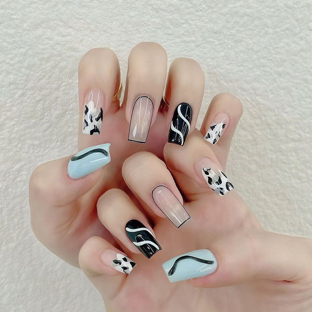 High-gloss artificial nails with rose effect Stornfield