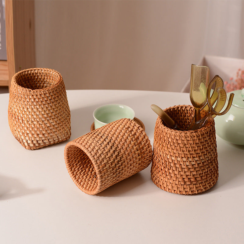 Women handcrafted tea basket with handle Stornfield