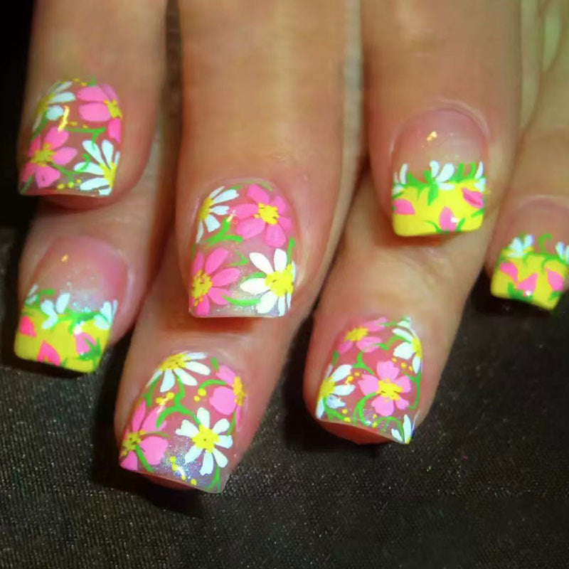 Floral-Themed Press-On Nail Art