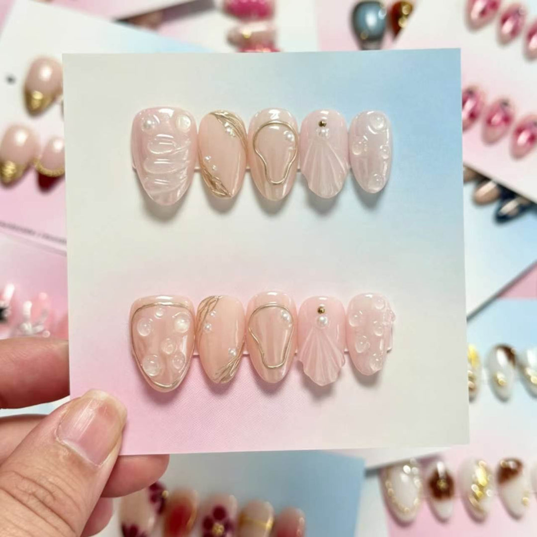 Artistic Press-On Nail Set with Elegant Pearl and Glossy Accents