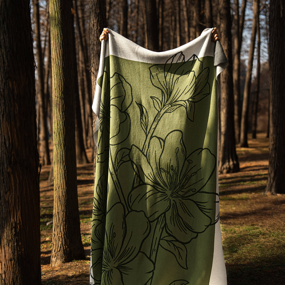 Floral Print Throw Blanket