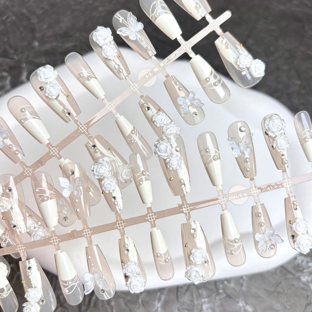 Decorative Press-On Nail Art Set 1790745746