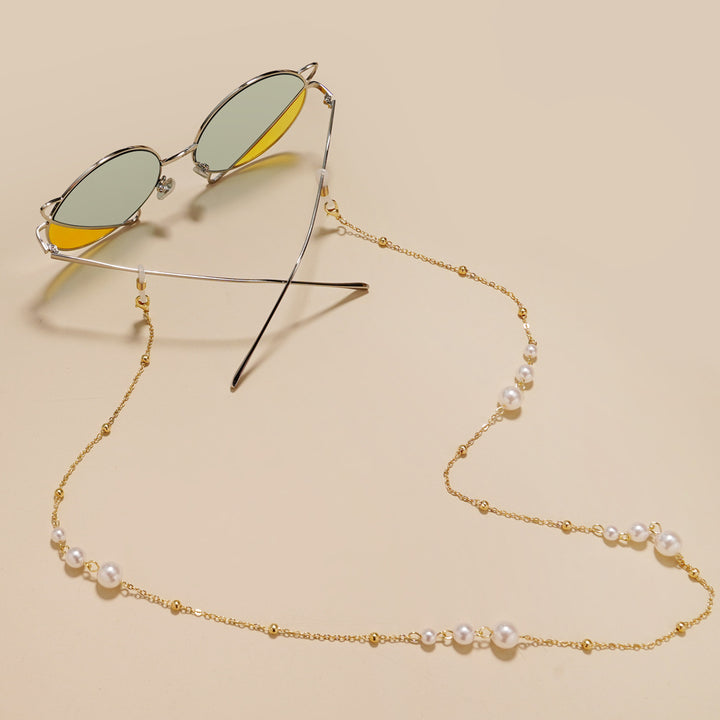 Fashionable Star-Embellished Eyewear Chain Stornfield