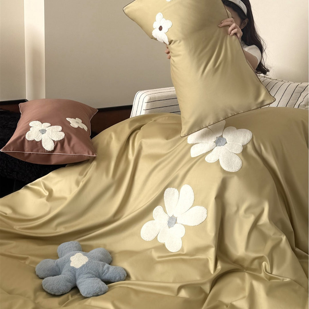 Chenille Floral Appliqué Sateen Duvet Cover Set with Plush Accent Pillow