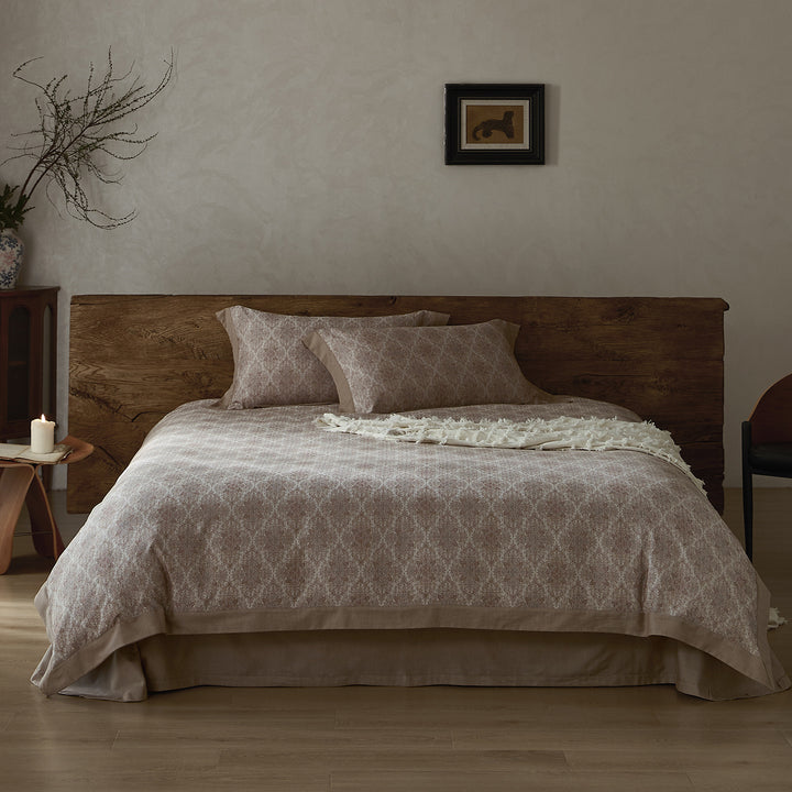 Floral Cotton-Linen Bedspread Set with Chambray Trim