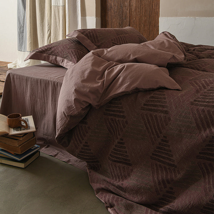 Geometric Reversible Cotton-Blend Duvet Cover Set with Pillow Shams