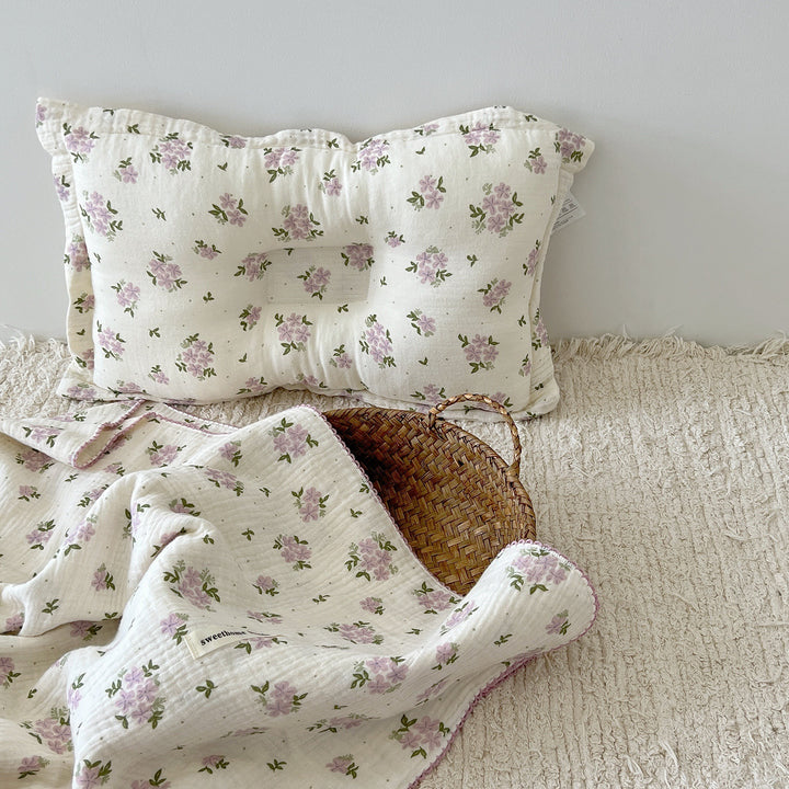 Women's Cozy Blanket with Floral Design Stornfield