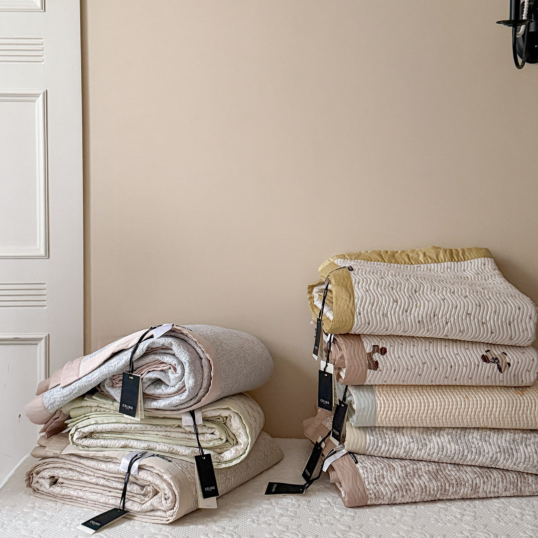 Quilted Cotton Puppy-Print Lightweight Coverlet with Foldable Nap Mat and Matching Pillowcase