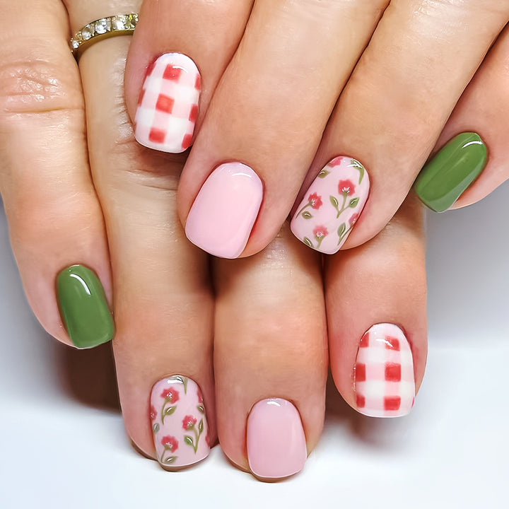 Creative Floral Design Press-On Nail Art Stornfield