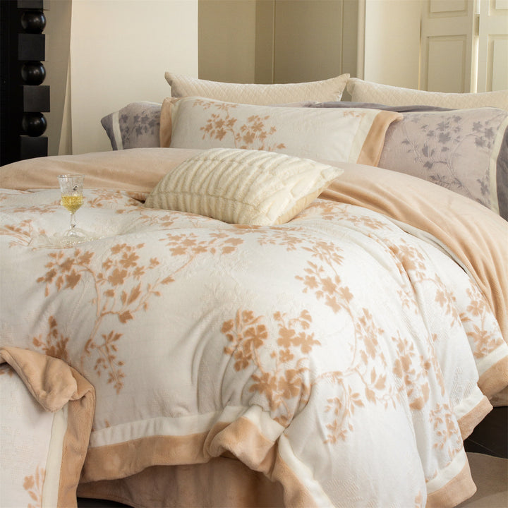 Luxurious Reversible Bedding Set with Quilted Plush Blanket and Jacquard Woven Floral Relief