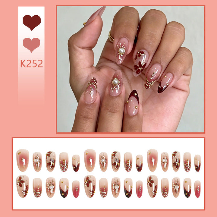 Artificial nails with exclusive flower design Stornfield