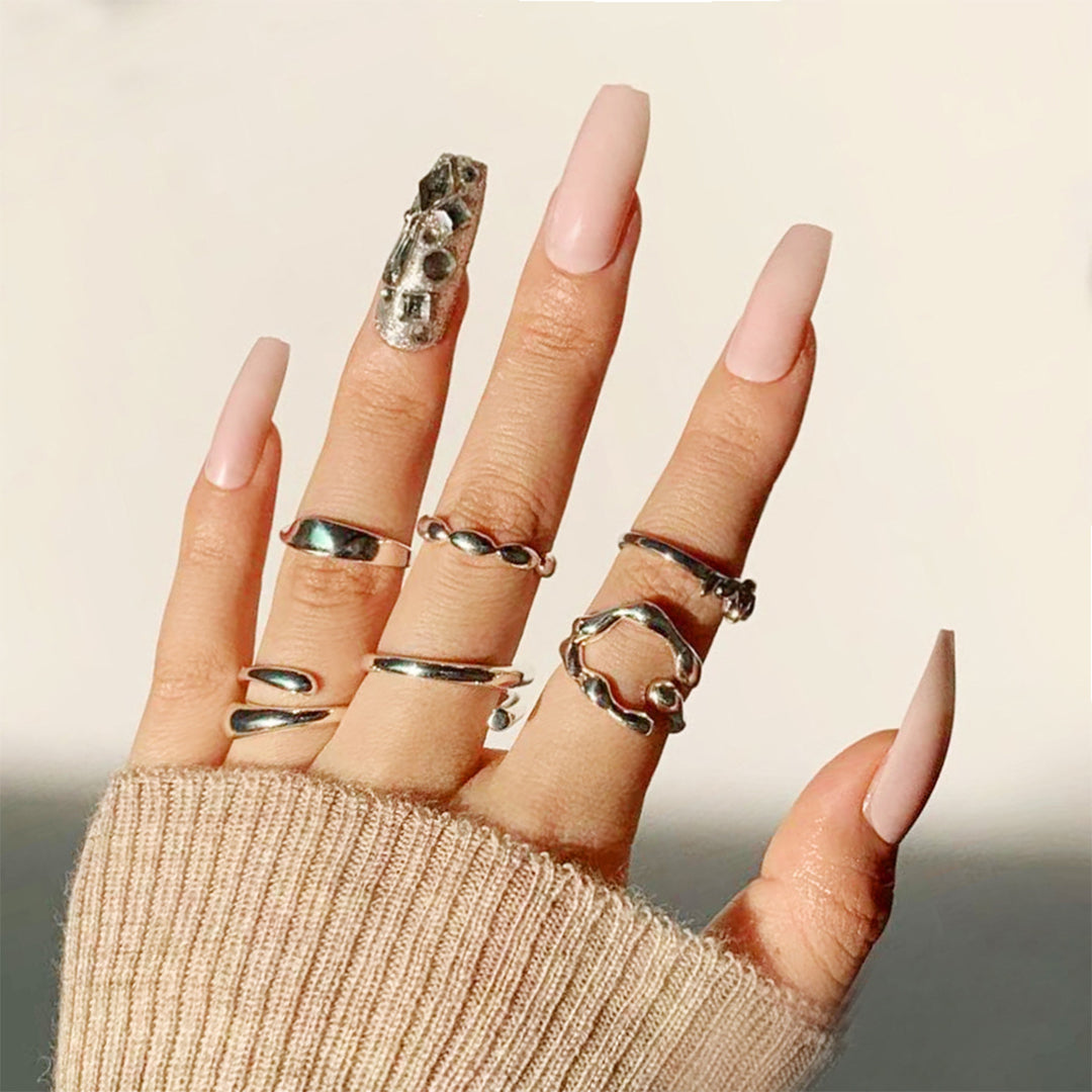 Artful nail art with glitter accents Stornfield