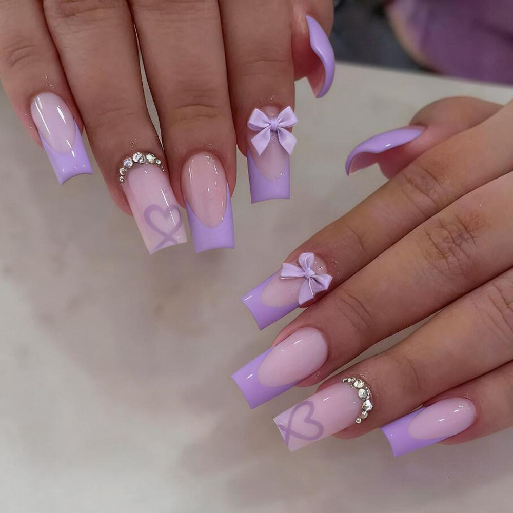 Artistic Statement Press-On Nails Stornfield