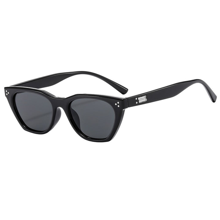Ladies fashionable retro sunglasses with elegant design Stornfield