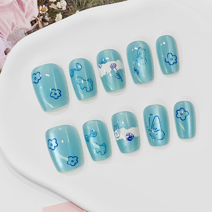 Artistic Artificial Nails with Flower Design Stornfield
