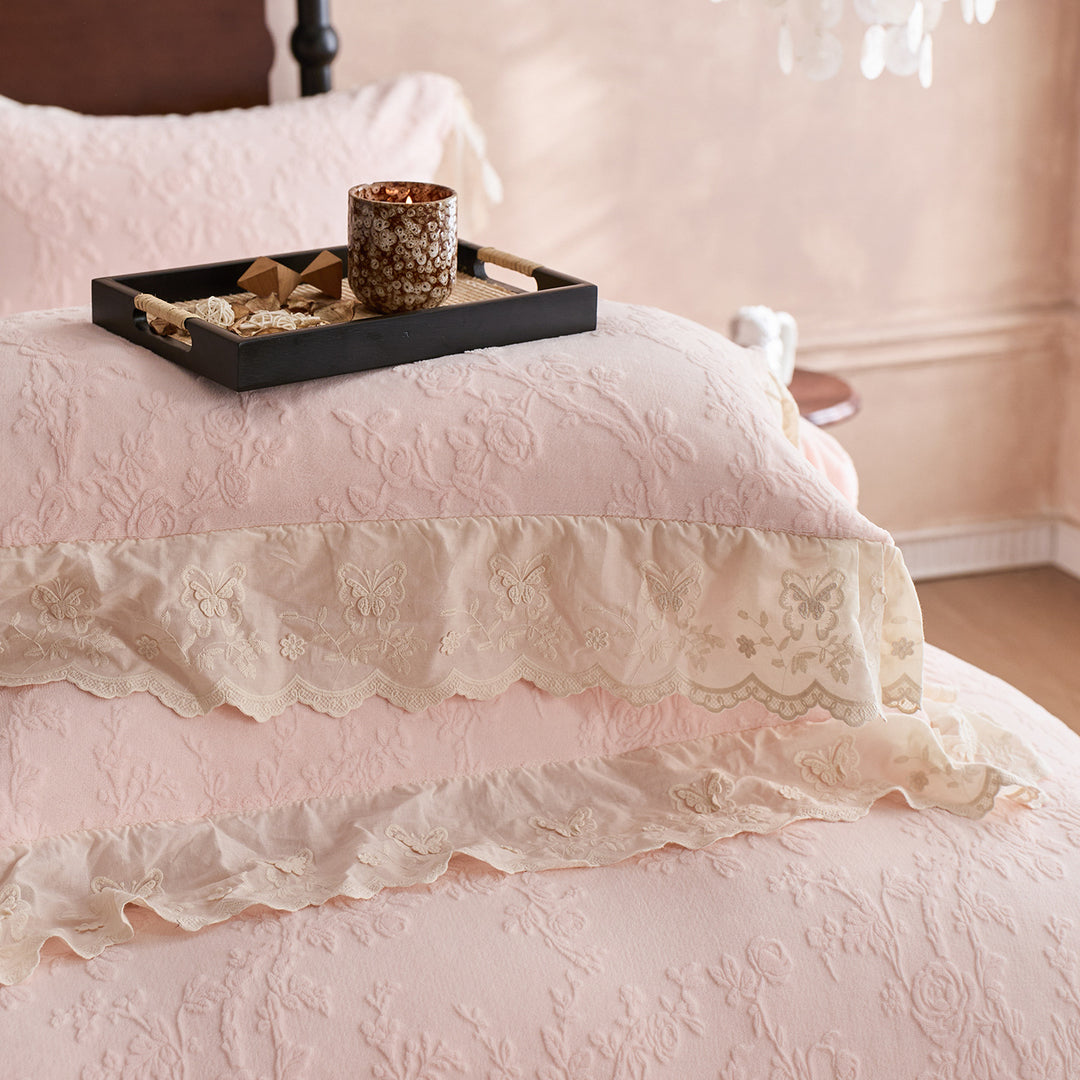Romantic Jacquard Textured Floral Duvet Cover Set with Lace-Trimmed Ruffle Shams