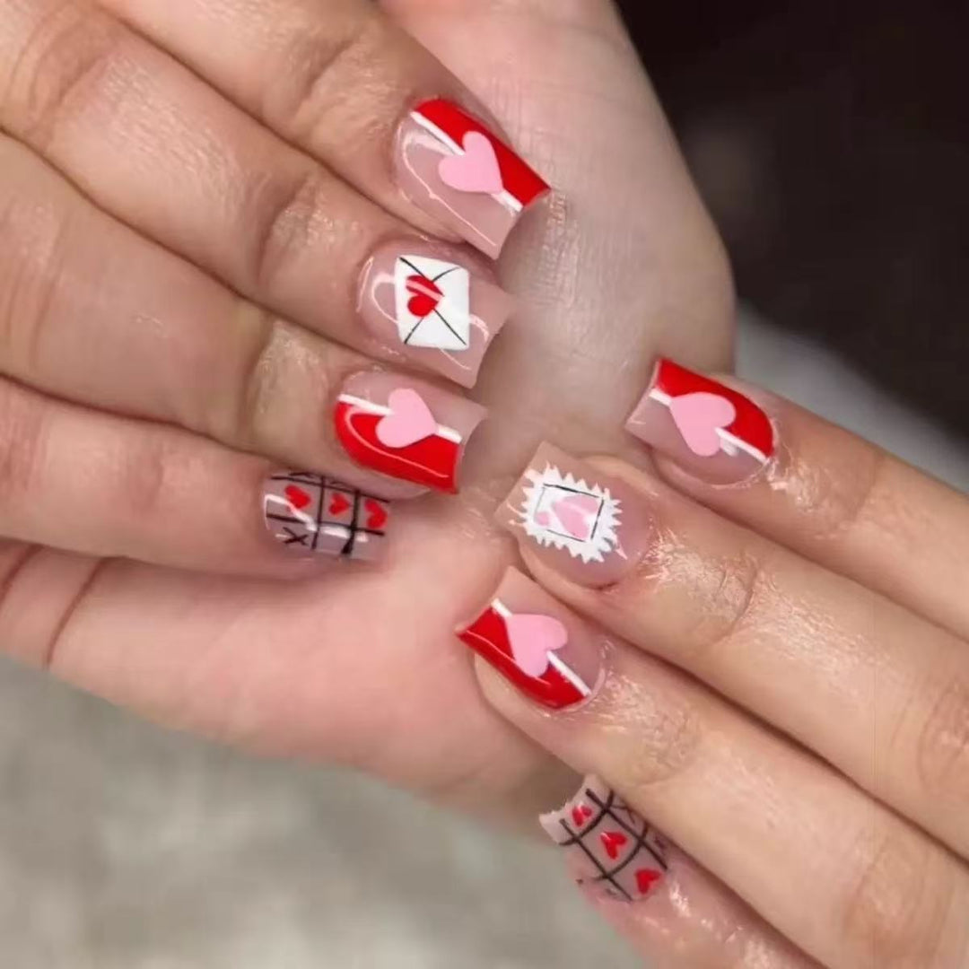 Artificial nail set with romantic heart and envelope motifs Stornfield