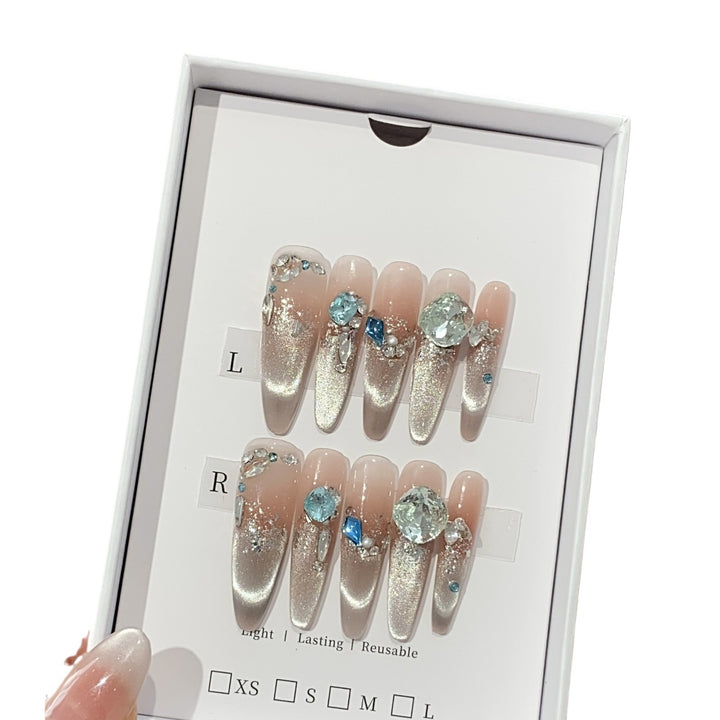 Decorative Press-On Nails Stornfield
