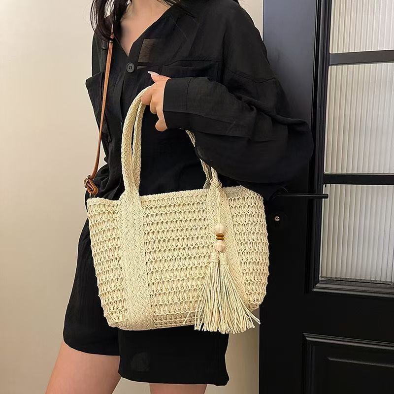 Braided tote bag with tassels and leather details Stornfield