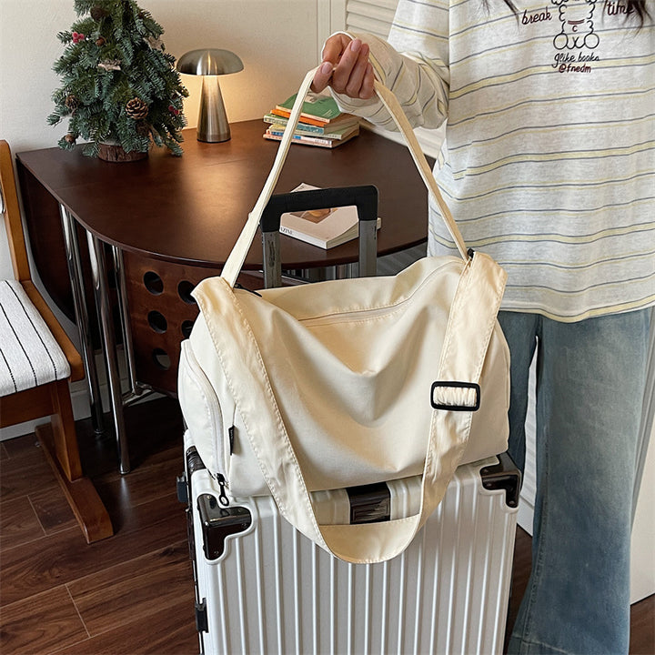 Sporty travel bag with versatile compartments Stornfield