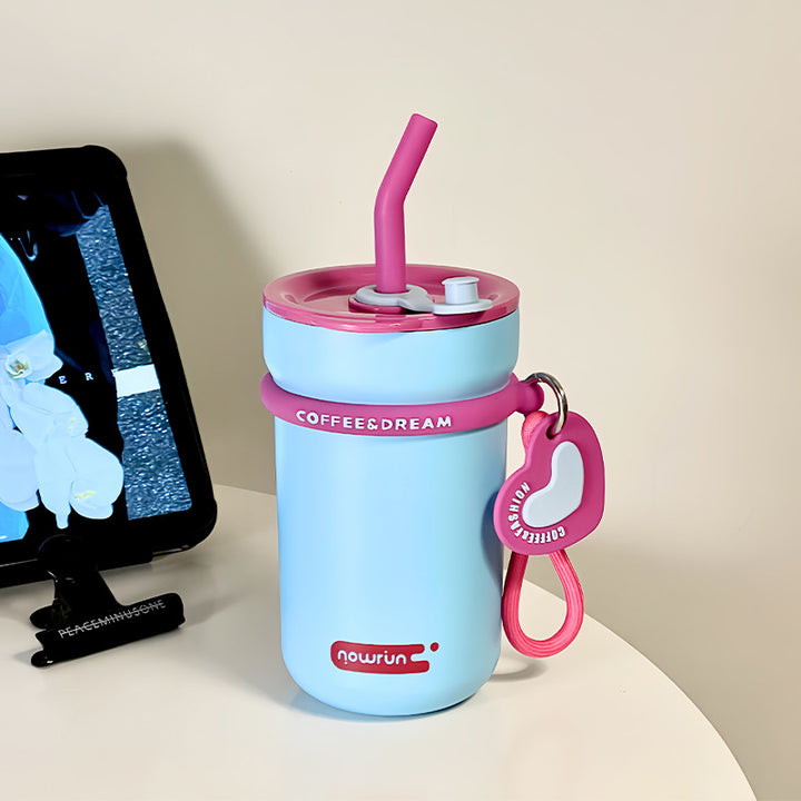 Women's thermos cup with integrated straw and practical spill protection Stornfield