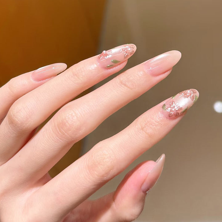 Elegant Floral Nail Art Stornfield