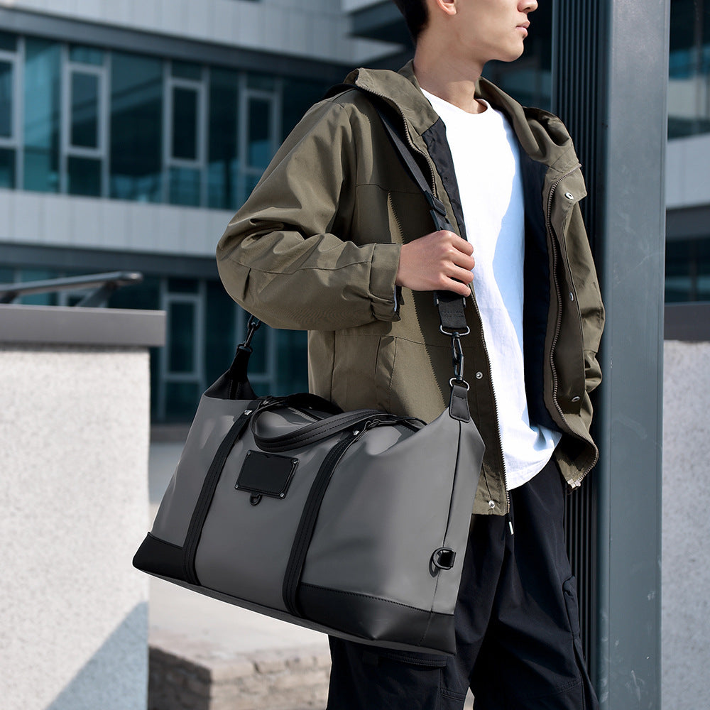 Durable Multi-Compartment Gym Duffel Stornfield