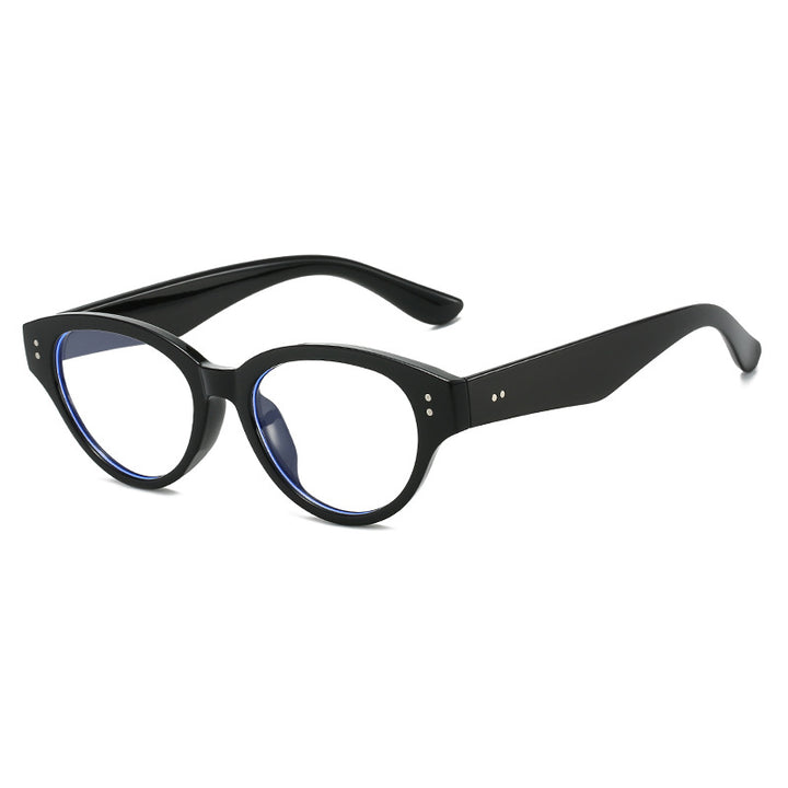 Women Cat-Eye Sunglasses with retro-inspired frame structure Stornfield