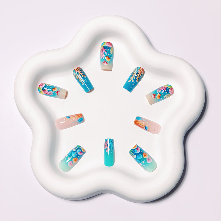 Art nails with filigree underwater motif Stornfield