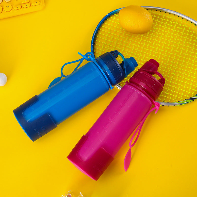 Women's foldable silicone drinking bottle with secure closure Stornfield