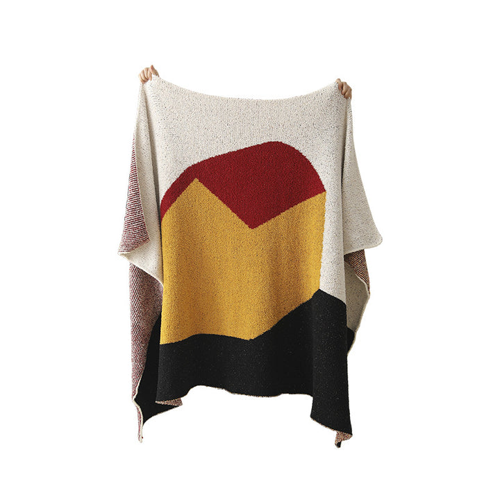 Coarsely woven decorative blanket with geometric jacquard pattern and soft bouclé Stornfield