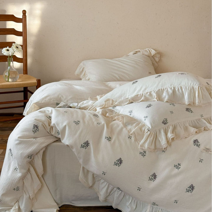 Cotton gauze mattress cover set with ruffle, light linen look and delicate rose allover