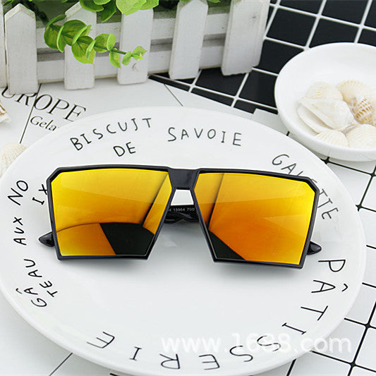 Women's Fashion Sport Sunglasses with Square Frame and Mirrored Lenses Stornfield