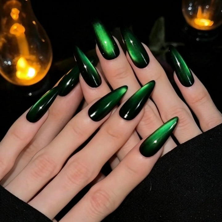 Artificial nails in elegant facet design Stornfield
