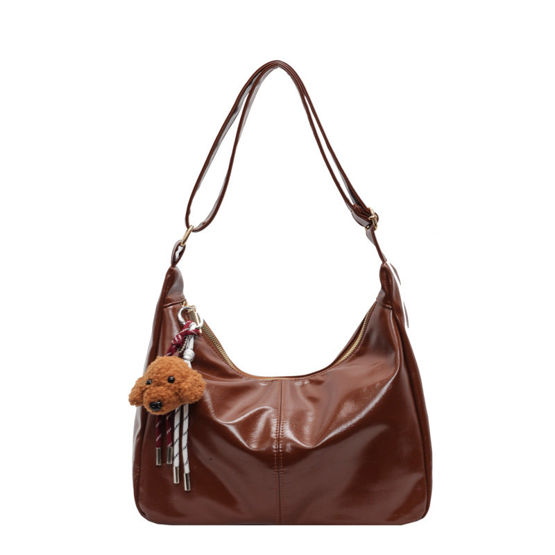 Shoulder bag with charming animal pendant Stornfield