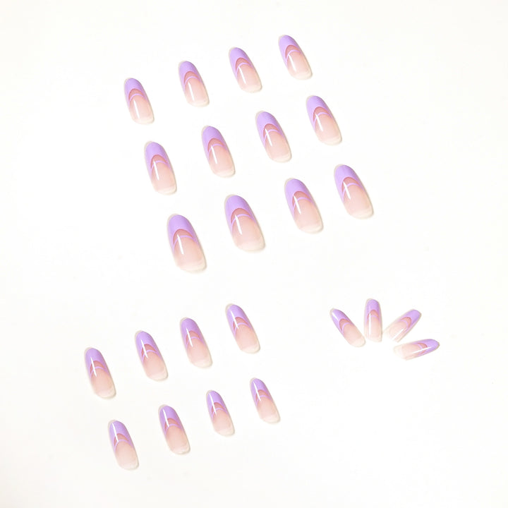 Elegant artificial nails with fine ombre design and noble accents Stornfield