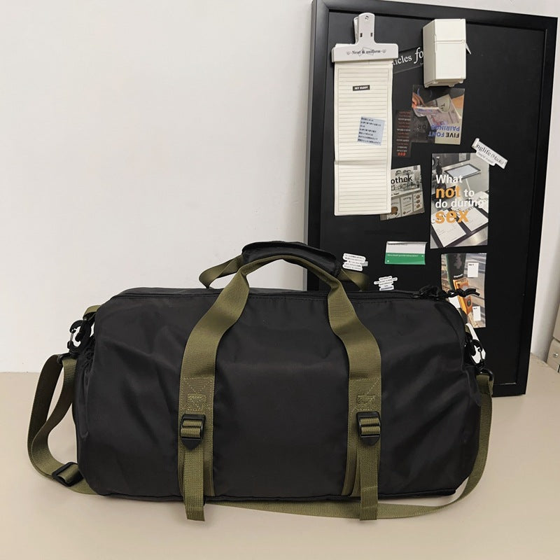 Sporty travel bag with adjustable shoulder strap and sturdy carrying handle Stornfield