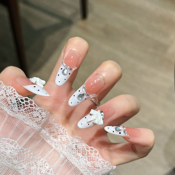 Elegant Press-On Nail Art Stornfield
