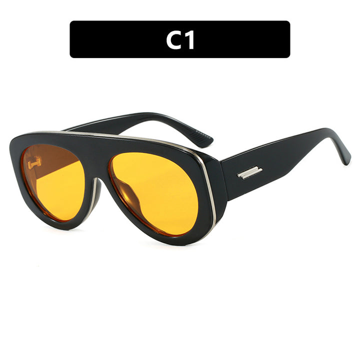 Ladies extravagant sunglasses in striking design Stornfield
