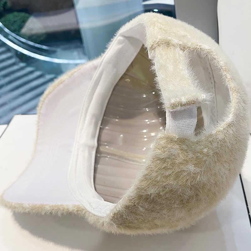 Women's Luxurious Fleece Embellished Baseball Cap Stornfield