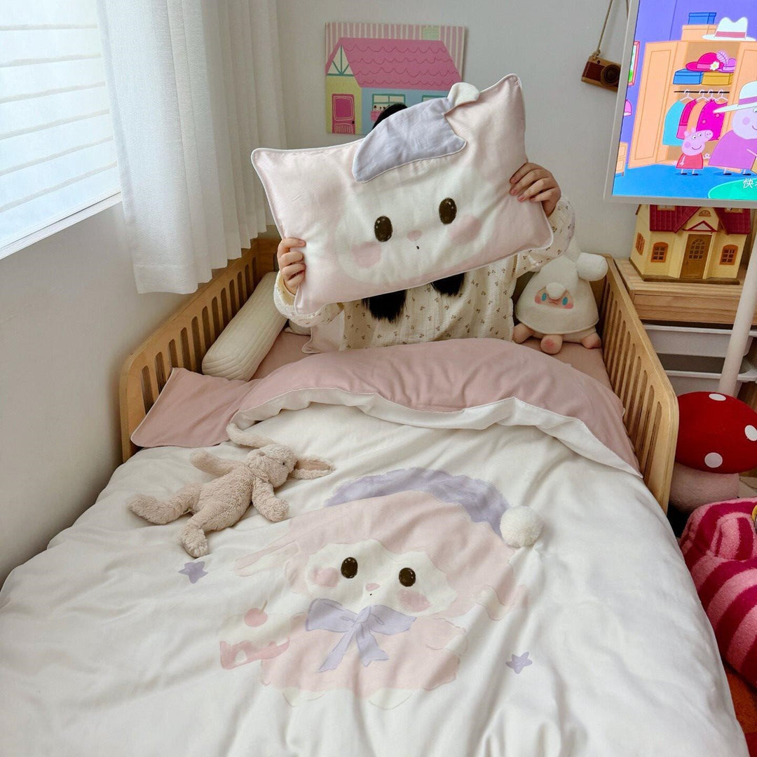 Children's bedding set with detailed dog appliqué, velvet trim, and soft muslin