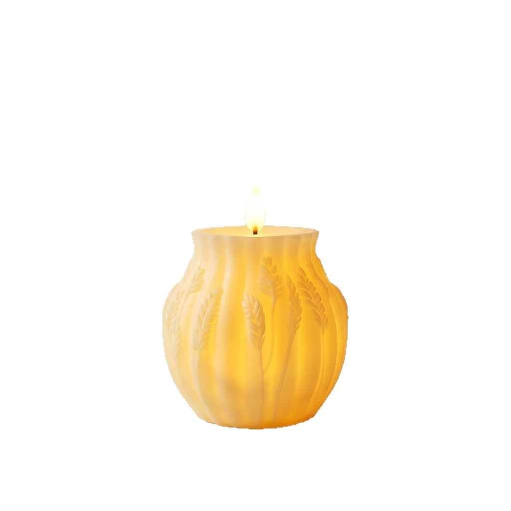 Elegant decorative candle
