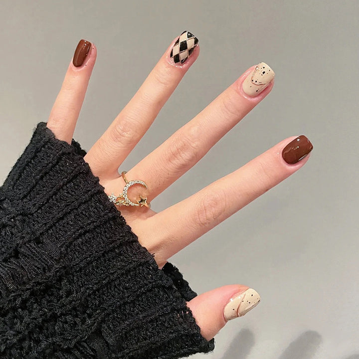 Decorative Press-On Nail Art Set Stornfield