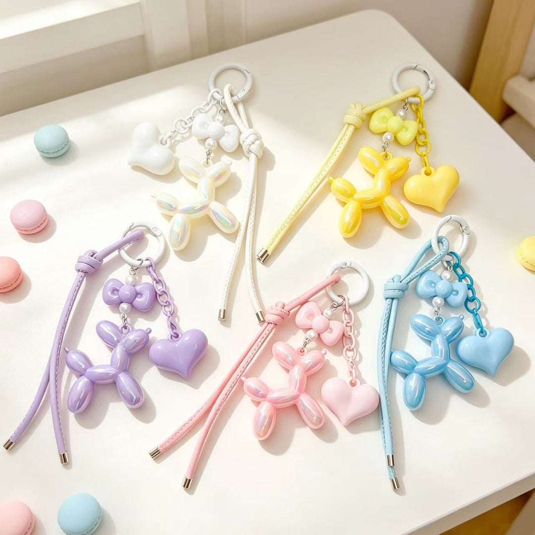Playful keychain with heart and balloon dog Stornfield