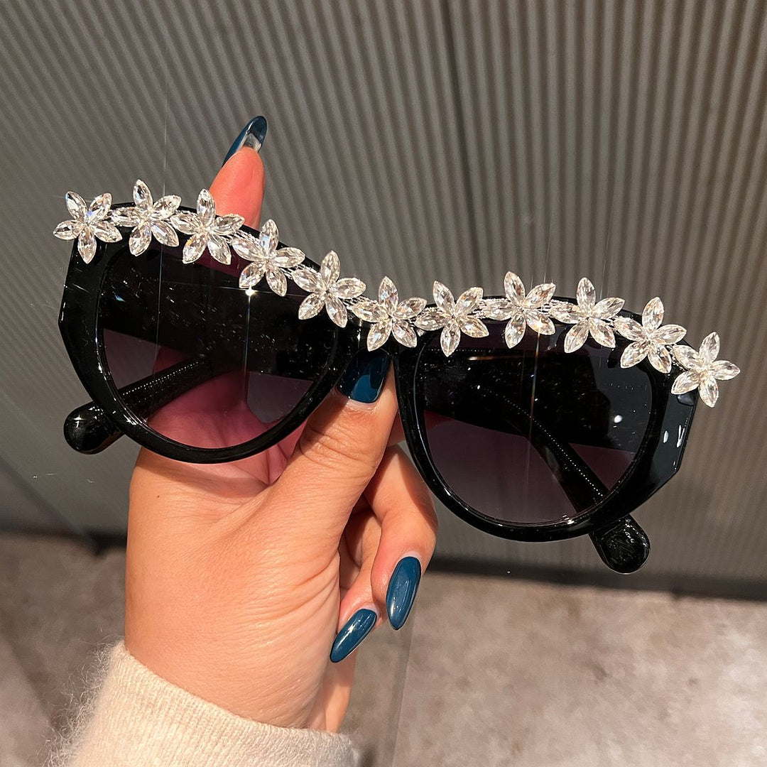 Ladies sunglasses with floral crystal accents Stornfield