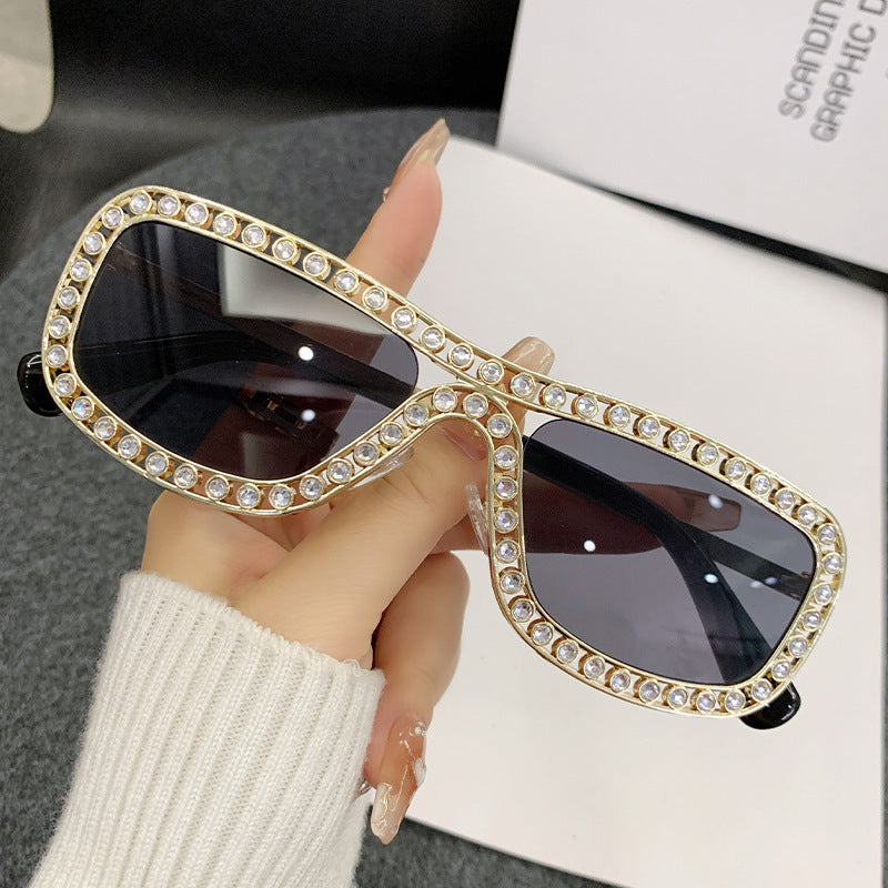 Women's extravagant Cat-Eye sunglasses with golden accents Stornfield