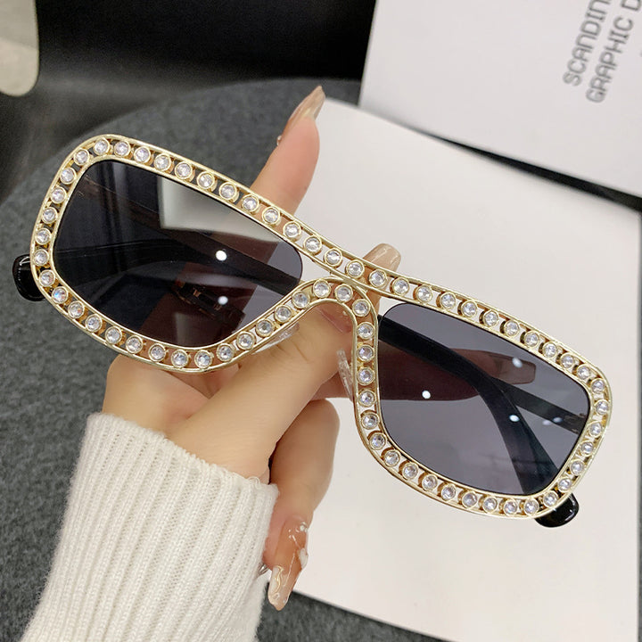 Women's extravagant Cat-Eye sunglasses with golden accents Stornfield