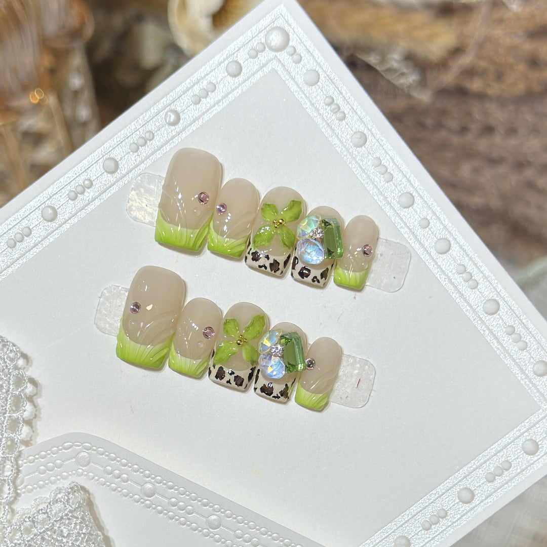 Floral-Themed Press-On Nail Set Stornfield