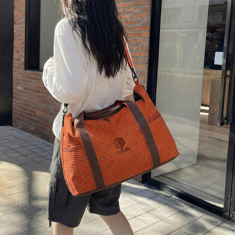 Stylish Multi-Pocket Duffle Bag Stornfield