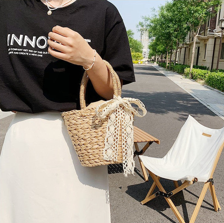 Playful basket bag with lace ribbon Stornfield